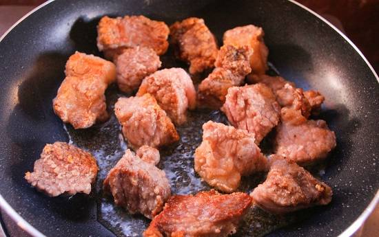 bo-ham-kieu-phap-900px-make-beef-stew-with-mushrooms-step-6-version-2