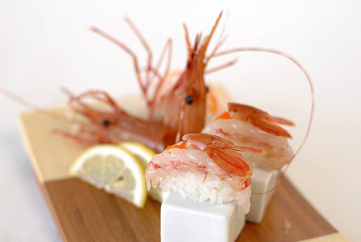 cach-chien-tom-thang-shrimp-sushi-amaebi